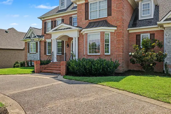 107 Gaston St, Gallatin, TN 37066