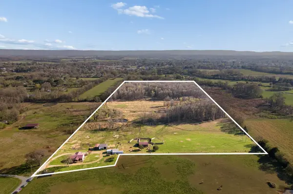 324 Laster Holman Lane, Decherd, TN 37324