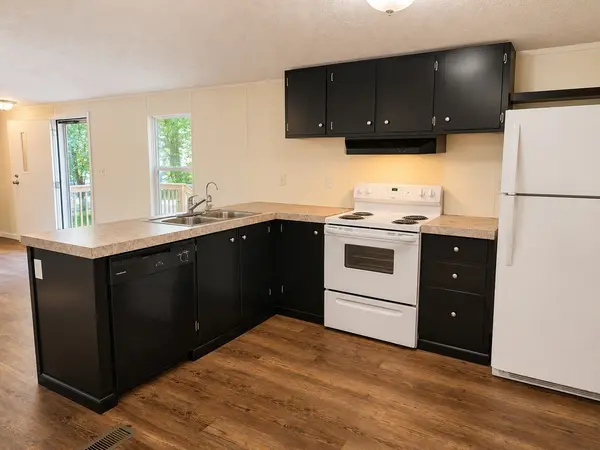 247 Towee Falls Rd, Tellico Plains, TN 37385