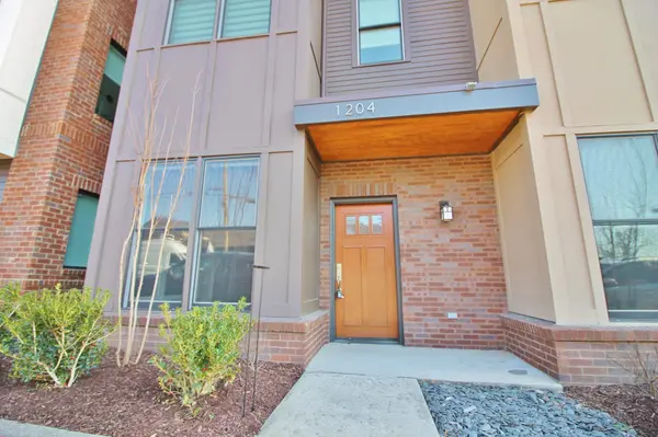 1204 6th Ave #N, Nashville, TN 37208