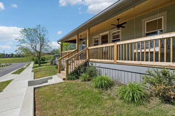 1806 Riverside Rd, Old Hickory, TN 37138