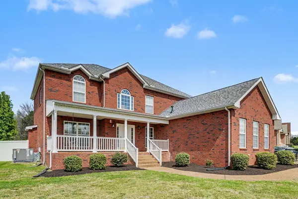 107 Seven Springs Dr, Mount Juliet, TN 37122