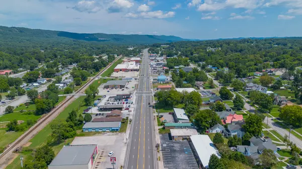 119 N Gateway Ave, Rockwood, TN 37854