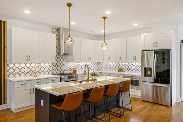 1618 11th Ave #N, Nashville, TN 37208