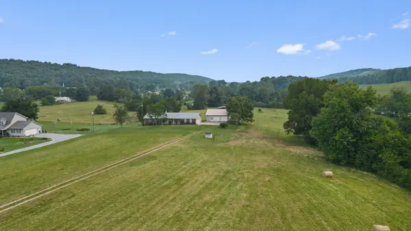 167 Old Weatherly Switch Rd #SE, Cleveland, TN 37323