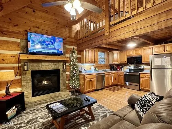 428 Hideaway Ridge Circle, Sevierville, TN 37862