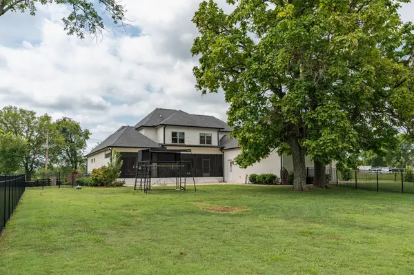 2070 Swamp Leanna Rd, Murfreesboro, TN 37129