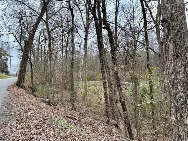302 Brumlow Hollow Road, Soddy Daisy, TN 37379