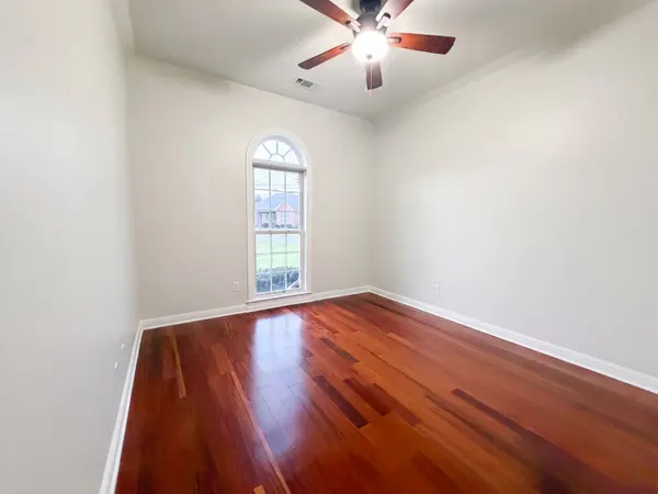 101 Wyncrest Commons Ct, Hendersonville, TN 37075