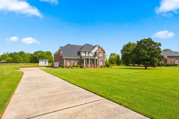 847 Nathan Dr, Columbia, TN 38401
