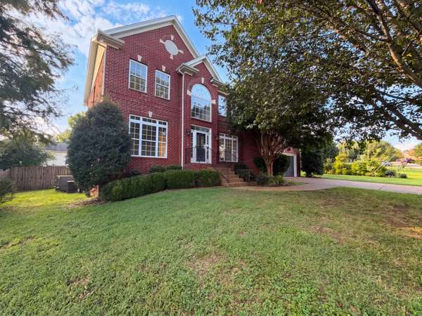 3009 Melbourne Ct #E, Mount Juliet, TN 37122