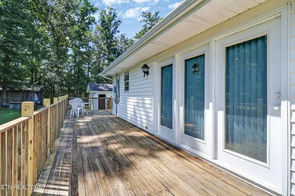785 Dunford Lane, Allardt, TN 38504