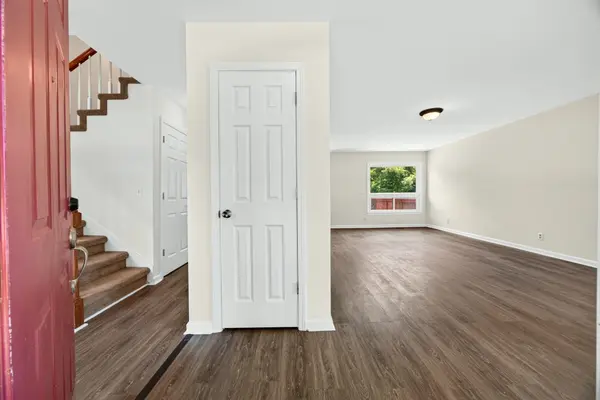 735 Cloud Dr, Clarksville, TN 37043