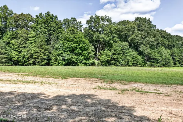 13 Smith Mountain Rd, Rockwood, TN 37854