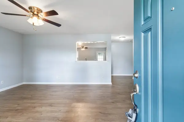 737 W Creek Dr, Clarksville, TN 37040