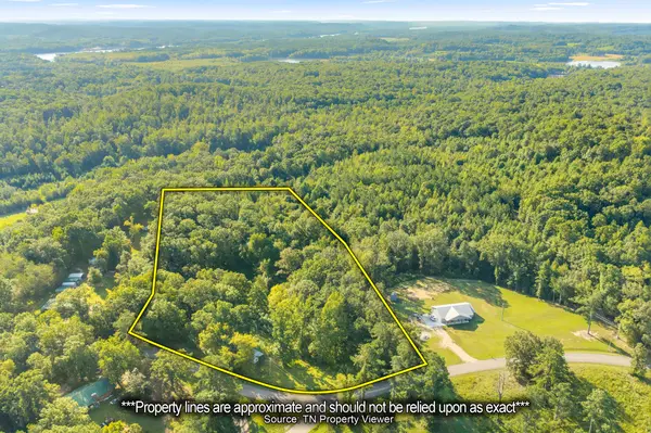 3106 McKenzie Rd, Parsons, TN 38363