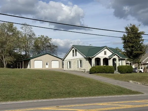 779 McMurry Blvd #E, Hartsville, TN 37074