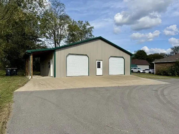 779 McMurry Blvd #E, Hartsville, TN 37074