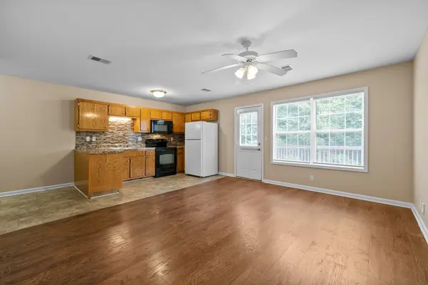 247 Senator Dr #A, Clarksville, TN 37042