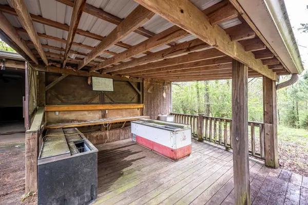 752 Bobs Landing Rd, Bath Springs, TN 38311