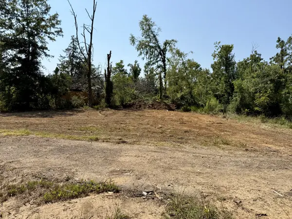 456 Pharr Ave, Selmer, TN 38375