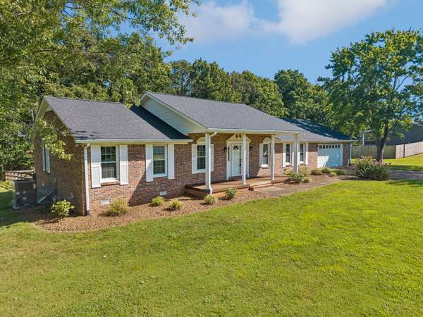 140 Ashley Marie Dr, Hohenwald, TN 38462