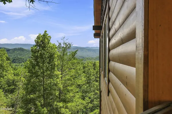 3307 Chinquapin Drive, Sevierville, TN 37876