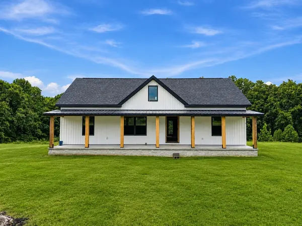 2700 Pinewood Road, Lyles, TN 37098