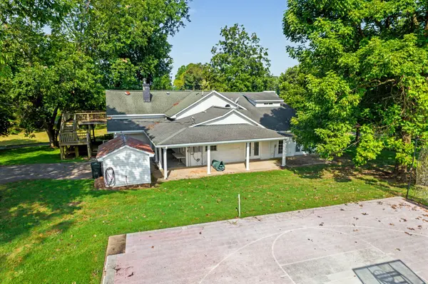 1075 Old State Route 76, Henry, TN 38231