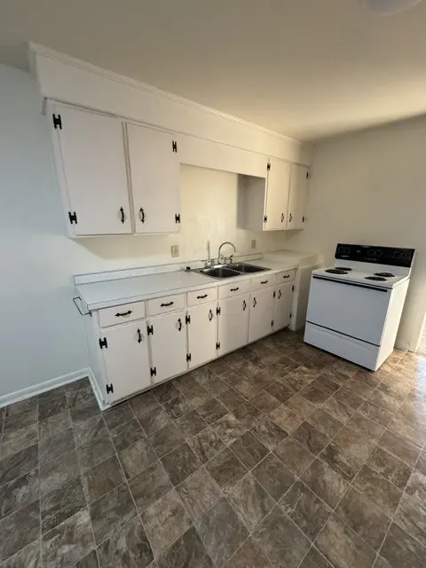 105 Edgehill Dr, Pulaski, TN 38478
