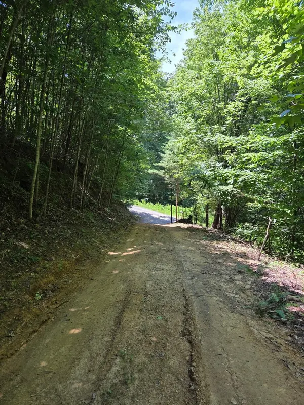 126 County Road 179, Athens, TN 37303