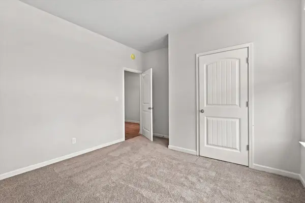 320 WINDEMERE LOOP, Oakland, TN 38060