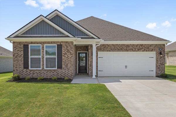 320 WINDEMERE LOOP, Oakland, TN 38060