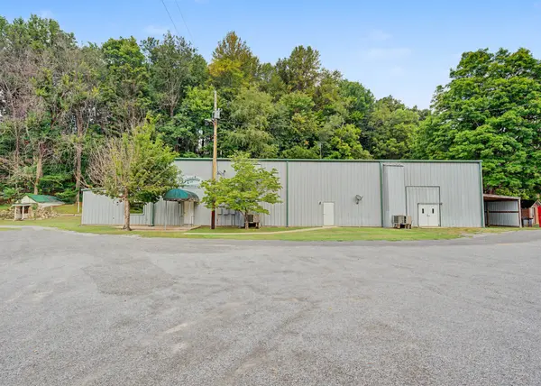 500 E Main St, Red Boiling Springs, TN 37150