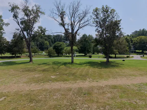 500 E Main St, Red Boiling Springs, TN 37150