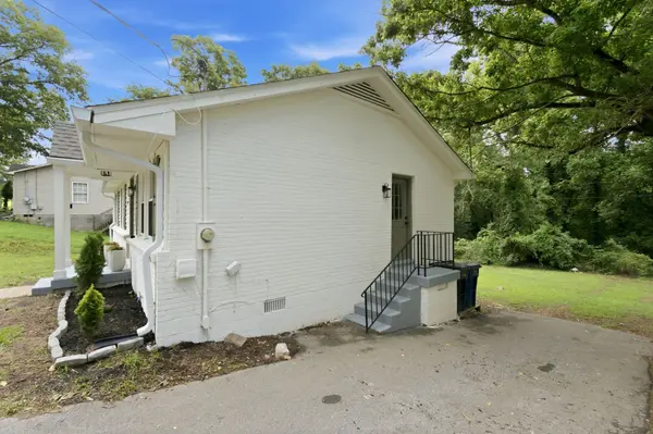 107 Rainbow Cir, Columbia, TN 38401
