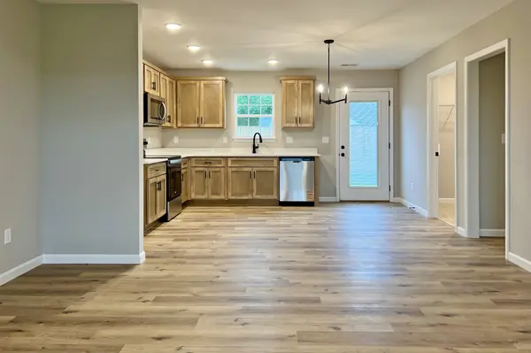 1101 Brook Ct, Franklin, KY 42134