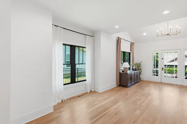 1118 Douglas Ave, Nashville, TN 37206
