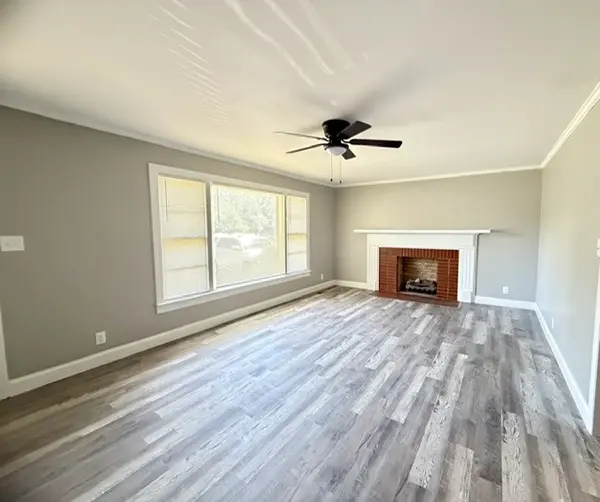 242 Main St, Huntland, TN 37345
