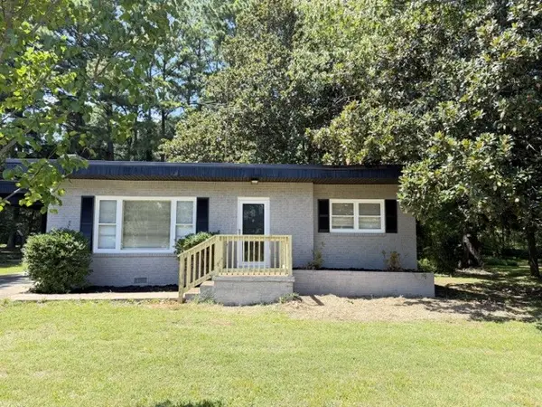 242 Main St, Huntland, TN 37345