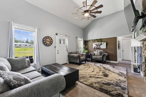 385 Belmont Rd, Clarksville, TN 37040