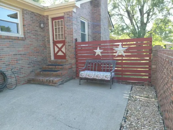1454 Twin Feather Dr, Murfreesboro, TN 37129