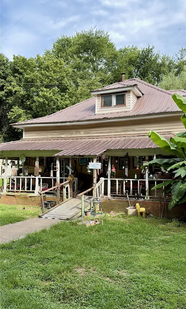 845 Flynns Creek Rd, Gainesboro, TN 38562