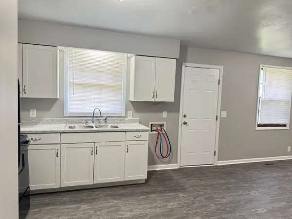 2213 Glory Dr, Clarksville, TN 37043