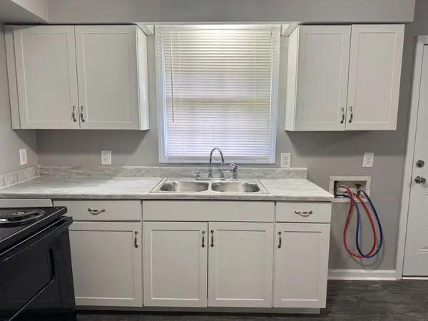 2213 Glory Dr, Clarksville, TN 37043
