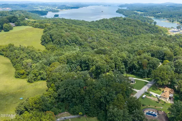 2082 Ridgewood Drive, Jefferson City, TN 37760