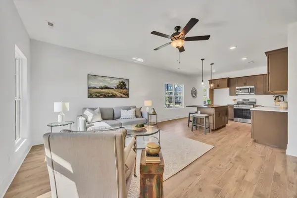 1890 Cotton Way, Chattanooga, TN 37404