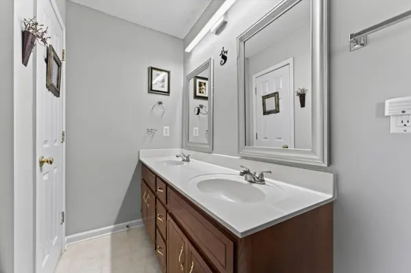 3795 Madeline Ct, Clarksville, TN 37042