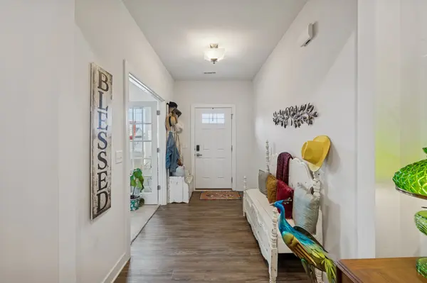 3043 Persimmon St, Columbia, TN 38401