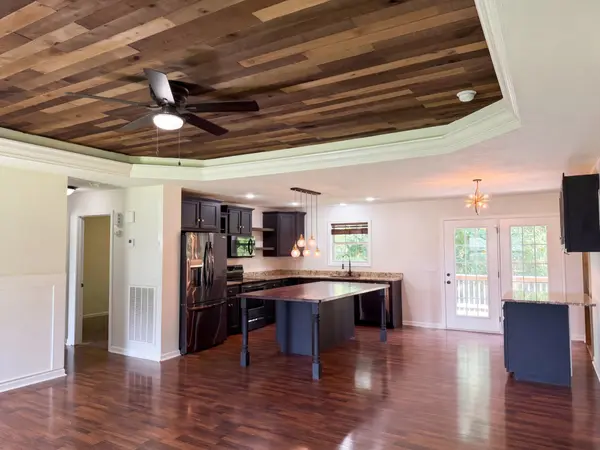 161 Brady Cole Ln, Lafayette, TN 37083